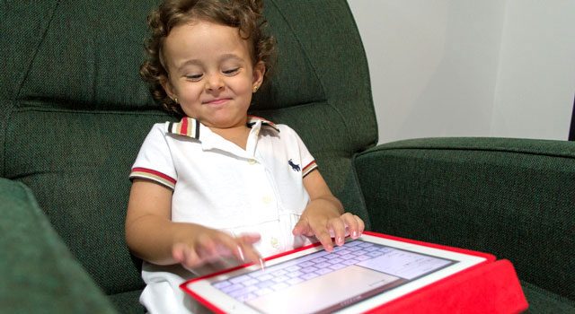 Hello Mom sigue la gestación de tu bebé desde tu móvil